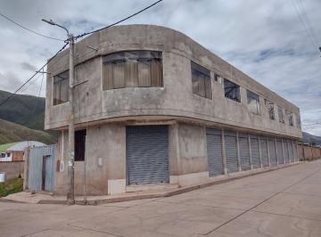 Casa en Esquina con Locales y Departamento – Oropesa, Cusco