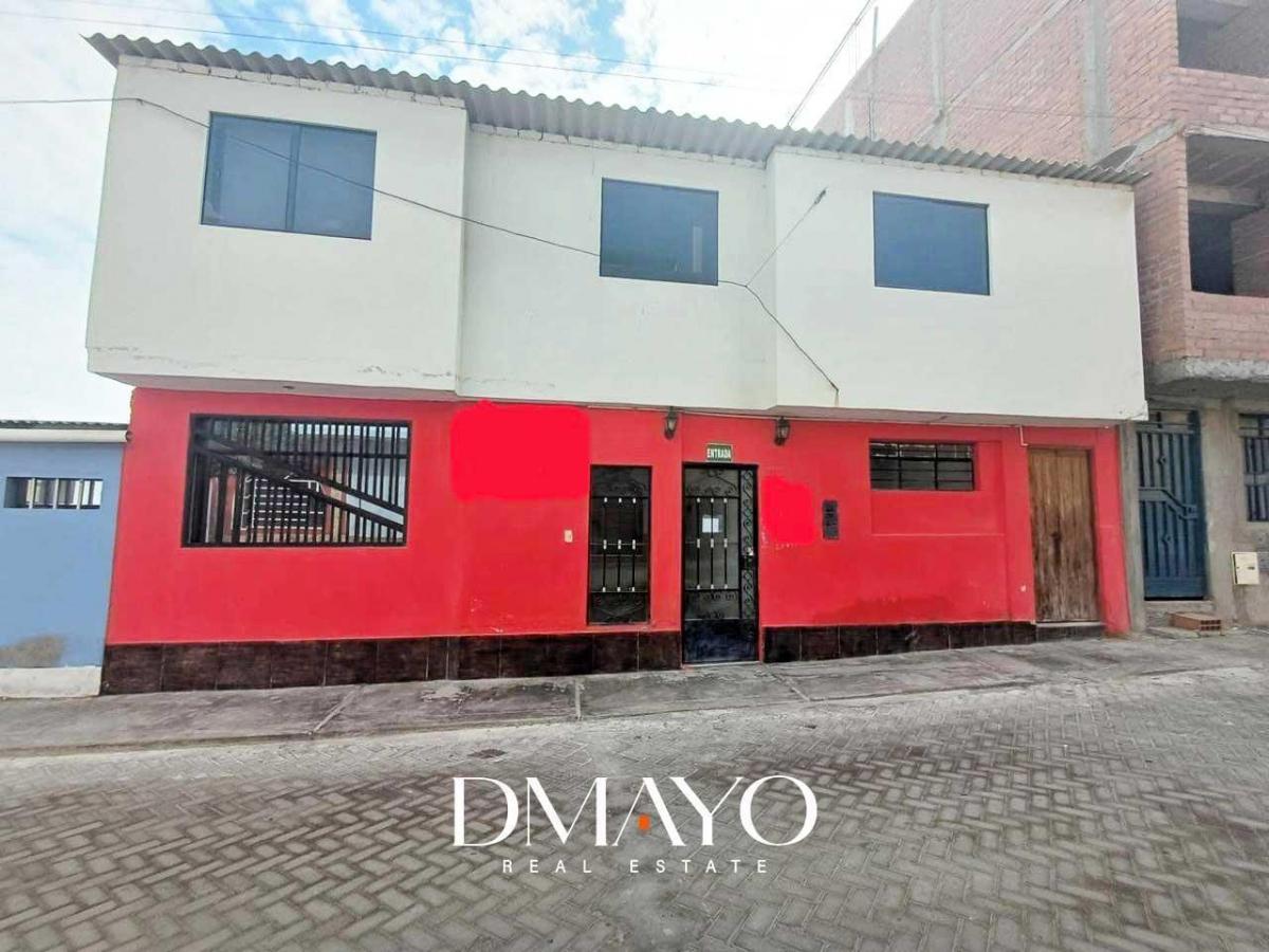 Venta de Casa de 2 Pisos en Distrito de Pacasmayo