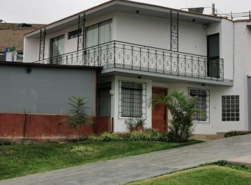 En Venta Bonita Casa de Campo con Gran Área en Pachacamac