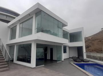 Vendo Exclusiva Casa de Playa en El Club Náutico Poseidón – Pucusana