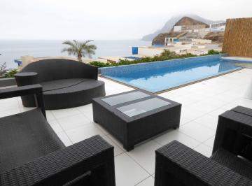 Casa con Vista Panorámica Al Mar, Condominio con Muelle, Playa Pelícanos