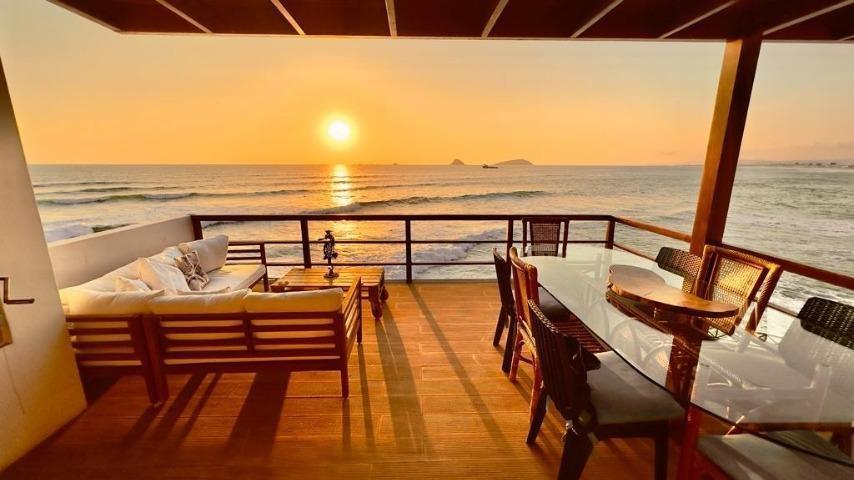Vendo Hermosa Casa en Malecón Playa Pulpos N 1, Km 40 Playa Punta Hermosa