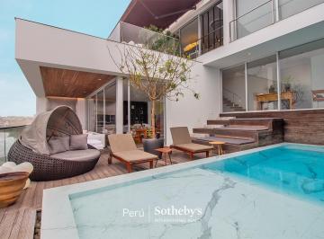 Hermosa Casa de Playa Completamente Diseñada por Reconocido Arquitecto