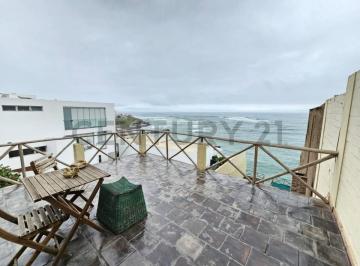 Casa con Vista Al Mar en Venta - Zona Privada