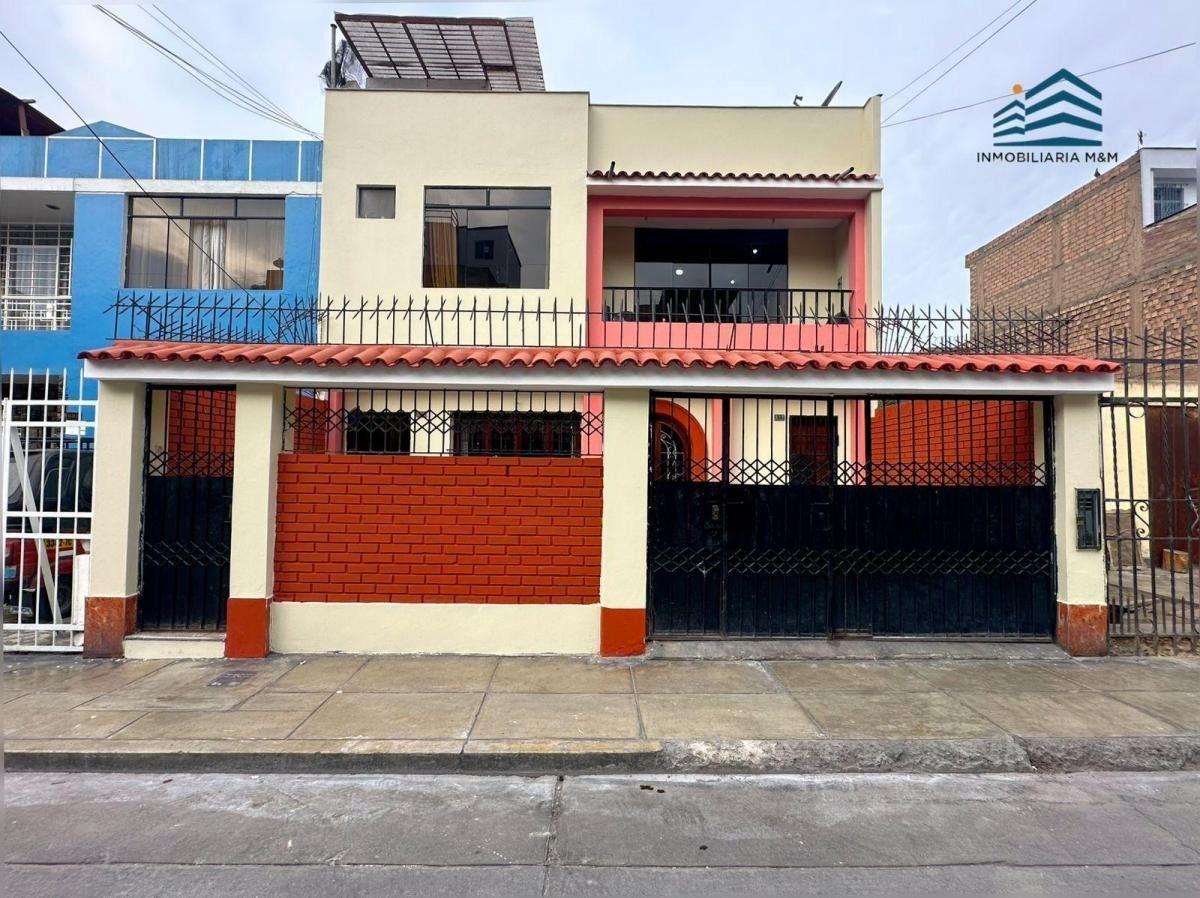 Venta de Casa en La Urbanizacion Villacampa