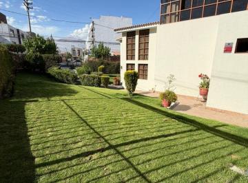 Espectacular Residencia en El Palacio I Sachaca