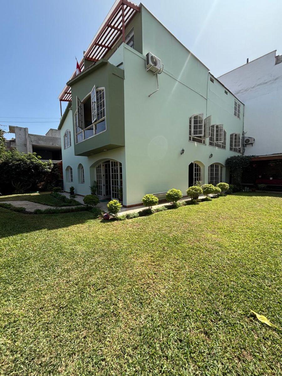 Venta de Casa San Borja o Terreno