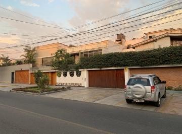 Vendo Casa Como Terreno en San Borja, 366 m², 12 Ml de Frente, Hasta 6 Pisos