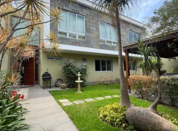 Venta de Hermosa Casa en San Borja Chacarilla