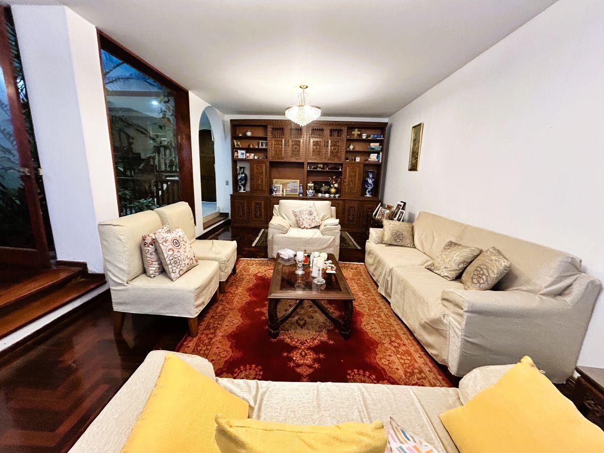 Venta de Casa 2 Pisos 322 m² – San Borja