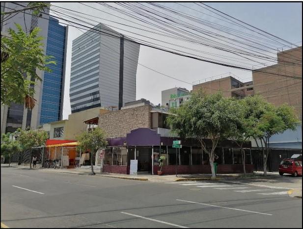 San Isidro, Casa Como Terreno en Venta de 466 m² en Esquina
