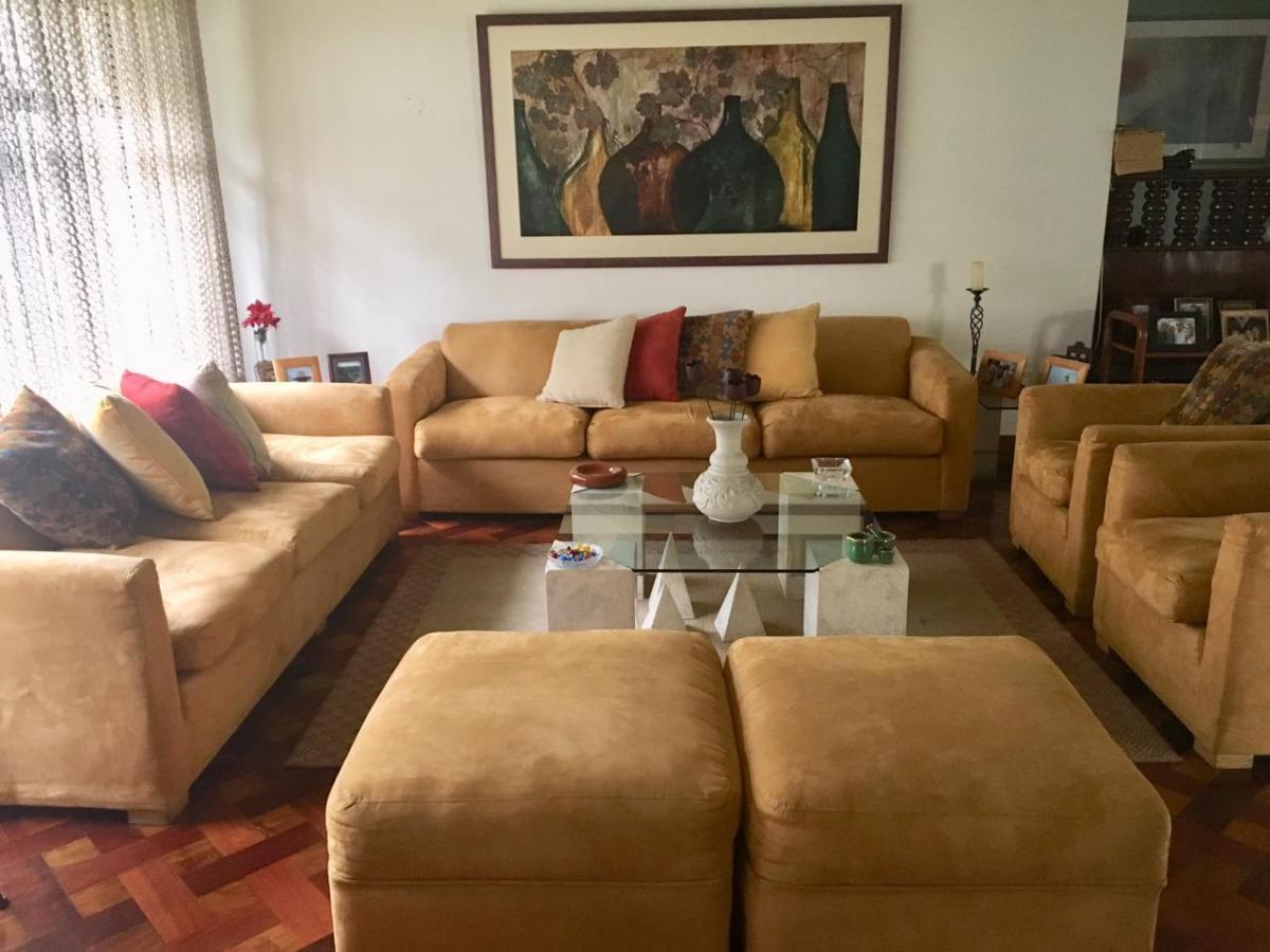 Linda Casa a Precio de Terreno en Avenida Alberto del Campo San Isidro