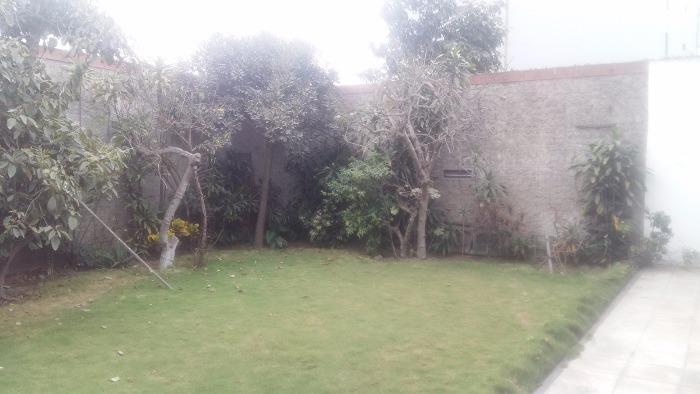 Vendo Bella Casa en Calle Ricardo Angulo N 12xx, San Isidro