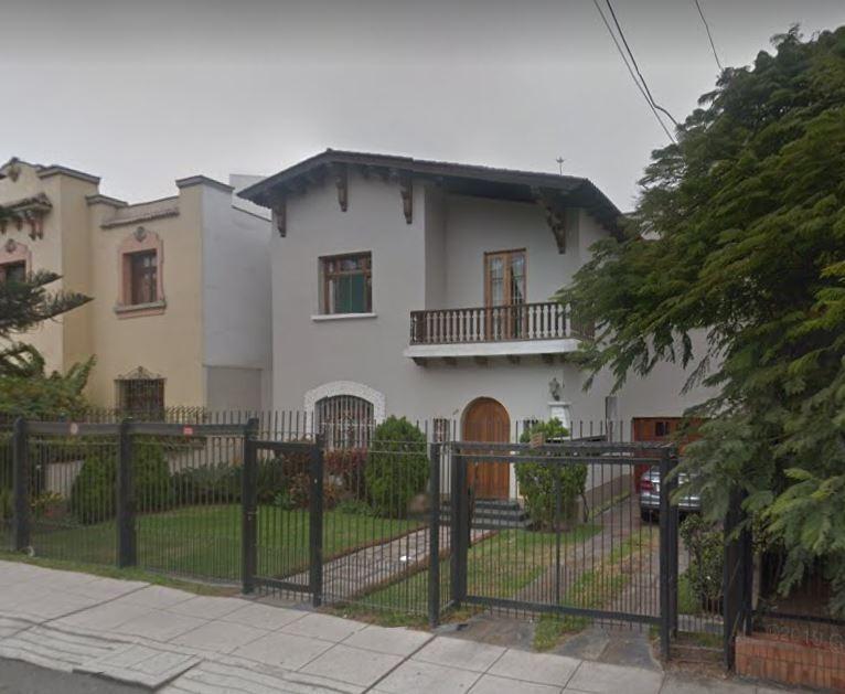 Vendo Casa Como Terreno en Calle Roma 4xx, San Isidro