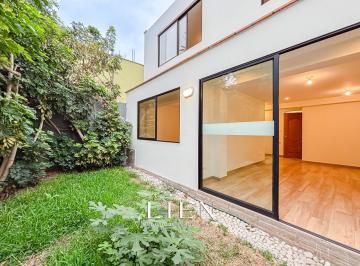Venta de Casa en Surquillo de Dos Pisos con Proyección a Tres Pisos