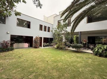 Hermosa Casa en Venta en La Mejor Zona de San Isidro