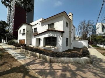 Casa Venta San Isidro, en Esquina, Parám 4 Pisos, At.814 m², Como Terreno