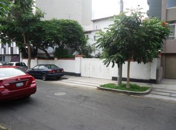 Vendo Casa Como Terreno en El Olivar de San Isidro Calle Merino Cuadra 1