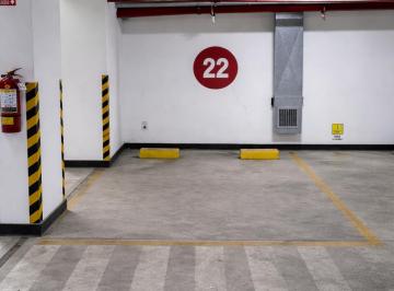 Venta Estacionamiento en San Isidro