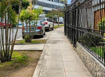Casa en San Isidro Limite con San Borja, Cerca a Las Clínicas