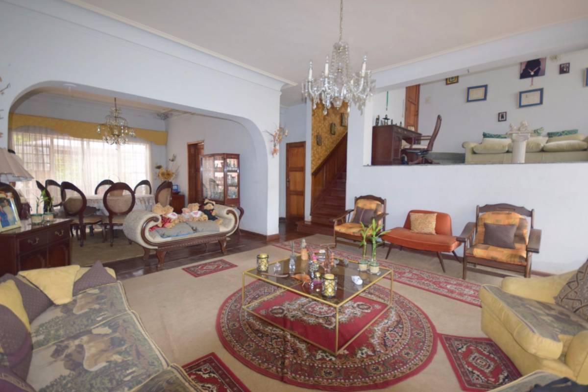 Vendo Casa/terreno de 423 m² a $1´100, 000 en El Olivar, San Isidro