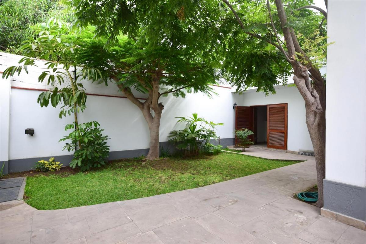 Vendo/alquilo Acogedora Casa de 576 m² Cerca Al Golf, San Isidro