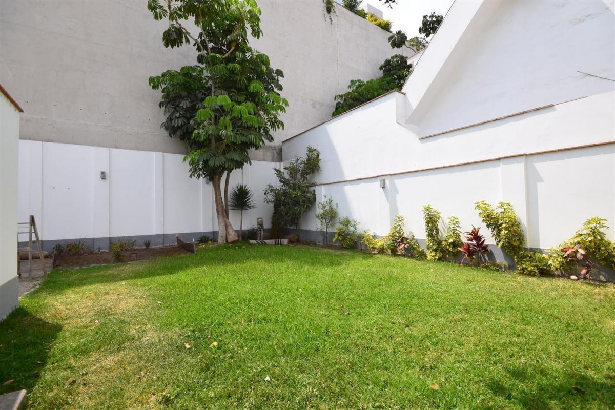 Vendo Casa/terreno de 360 m² de 3 Niveles Cerca Al Olivar, San Isidro
