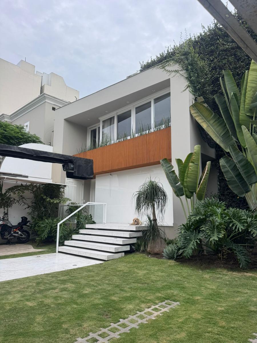 Venta de Casa en San Isidro, a Pocos Pasos del Olivar y de Miguel Dasso