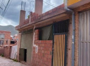 Oportunidad Única a Cuadra y Media de La Plaza de San Jerónimo