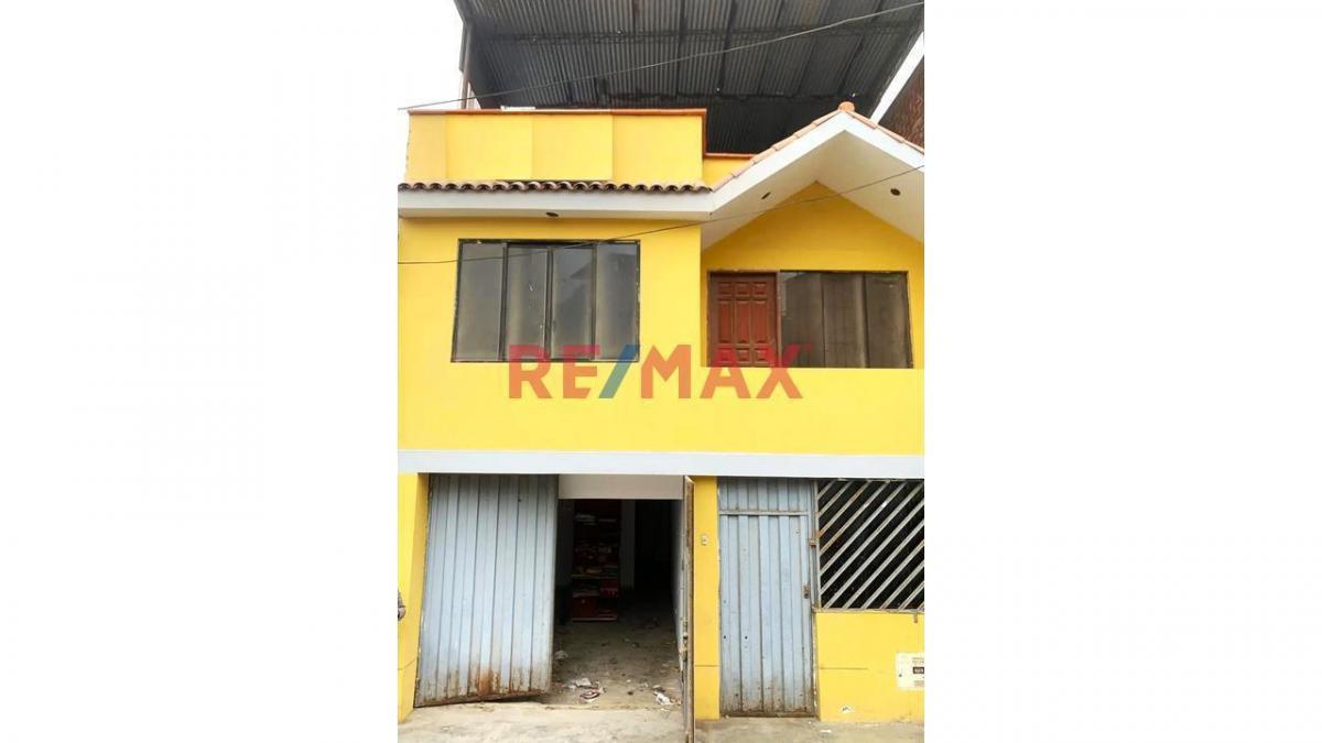 Venta de Espaciosa Casa Familiar en San Juan de Miraflores