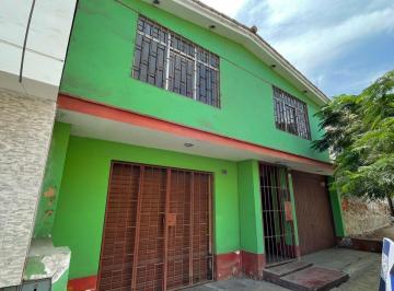¡Casa en Venta en San Juan de Miraflores con Alto Potencial Comercial y Familiar!