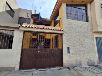 Se Vende Casa, Av. Pedro Miotta, 2 Pisos
