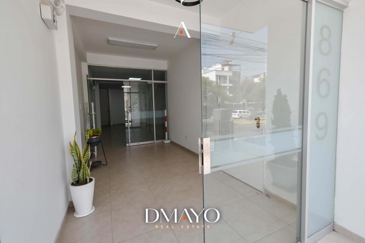 Venta Local en Excelente Ubicación - Av. Canadá - San Luis