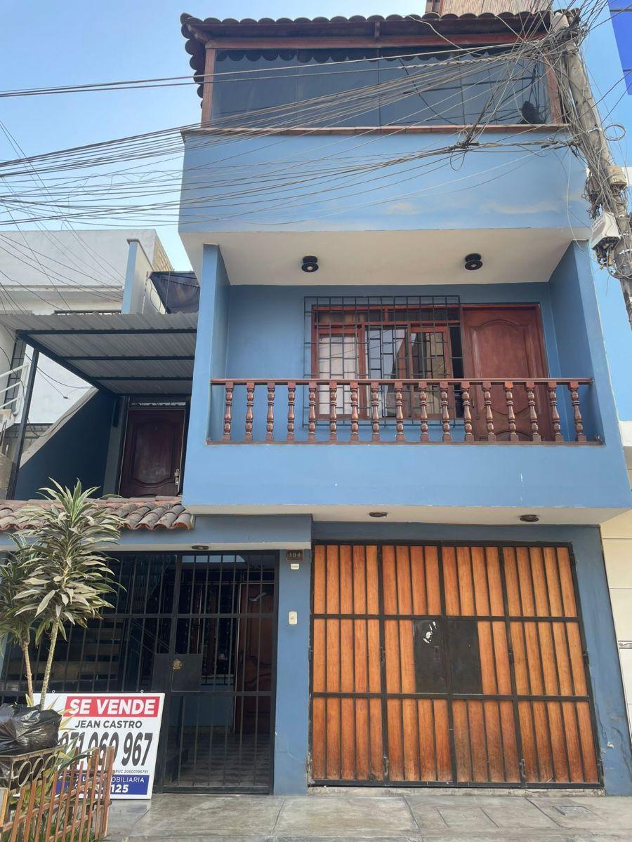 Casa en Venta de 120 m² en Smp | 2 Pisos + Azotea | Amplios Ambientes y Excelente Ubicación.
