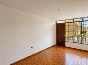 Casa en Venta de Tres Pisos en Smp
