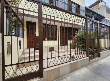 Vendo Casa de 3 Pisos en San Miguel – Urbanización Cerrada 269.81 m² Construidos | Seguridad 24/7