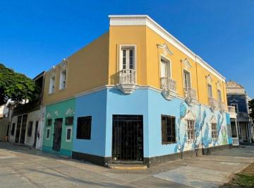 Venta de Casa Como Terreno en San Miguel - Esquina Amplia Av Tacna Cdra 6