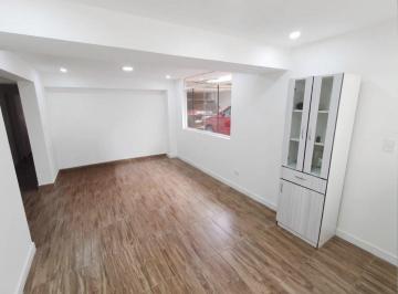 Casa en Venta (Remodelada) - Av. Libertad (San Miguel)