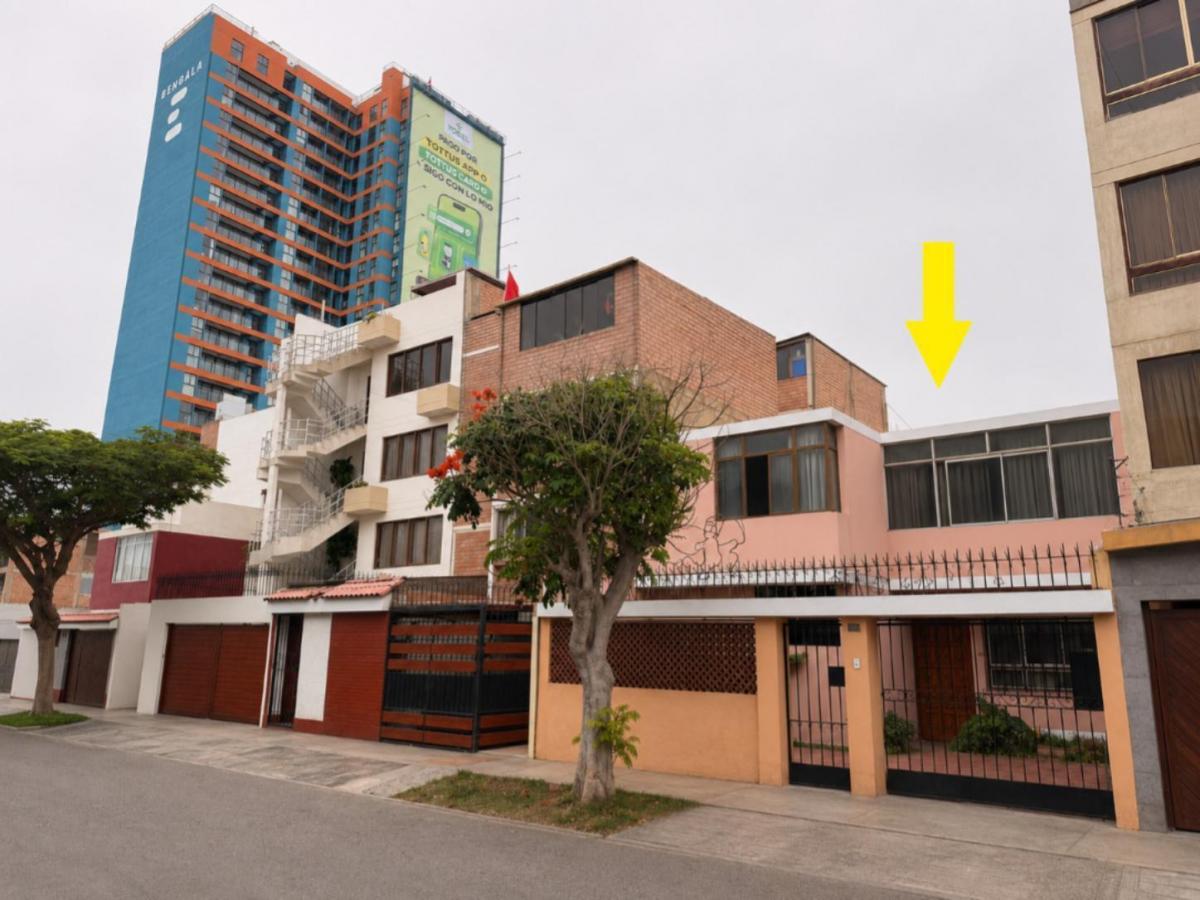 Venta de Casa Como Terreno con Zdm Frente a Plaza San Miguel