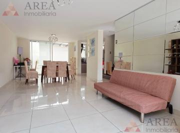 Casa en Venta | Patio | Terraza | 3 Pisos