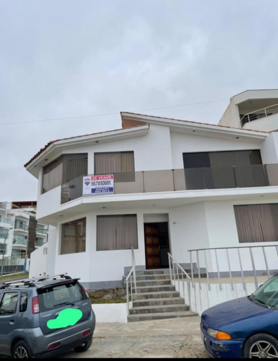 Una Casa Que Abraza El Mar – Santa María del Mar, Frente a La Playa