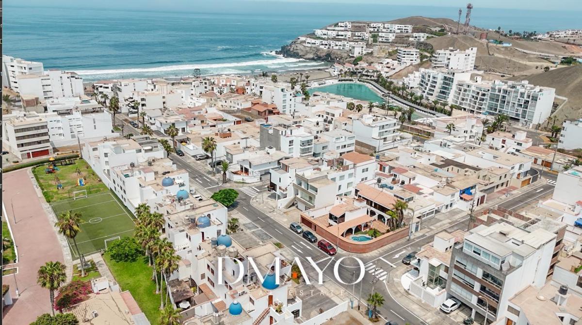 Exclusiva Casa de Playa en Santa María del Mar – Vista Al Mar y Piscina