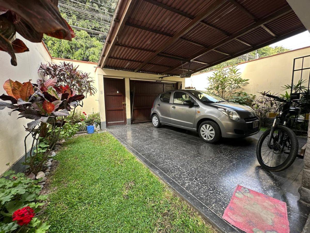 Casa en Venta 230 m² Santiago de Surco