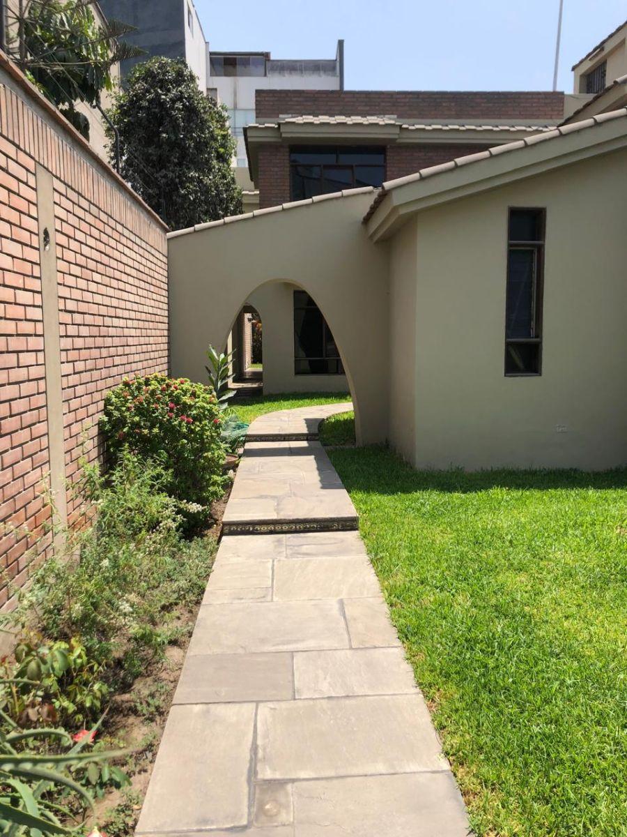 Casa Cerca U. Lima - Urb Neptuno Surco