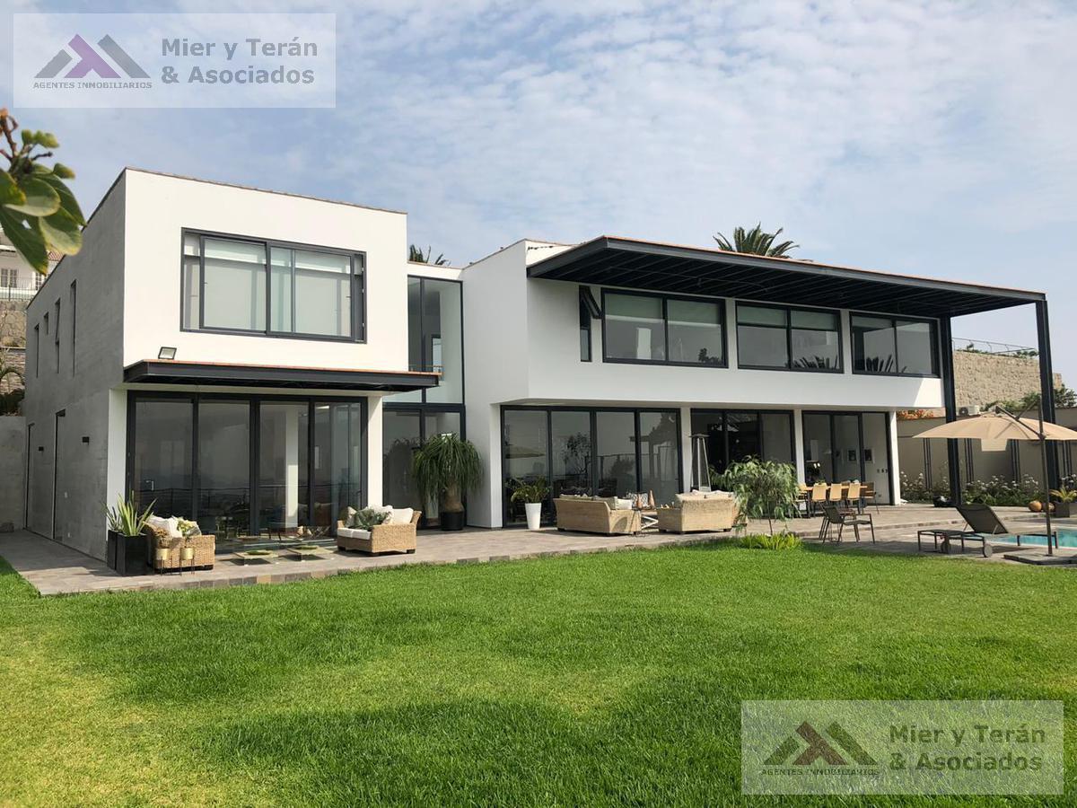 Venta Hermosa y Moderna Casa en Casuarinas Surco (609 - 721 - 1)