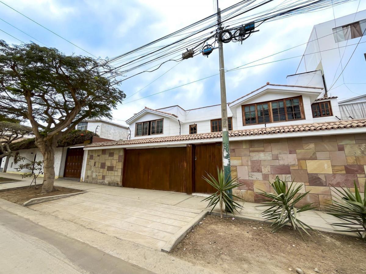Amplitud y Tranquilidad Que Tu Familia Merece en Santiago de Surco