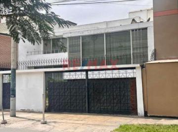 Venta Casa Terreno / Santiago de Surco