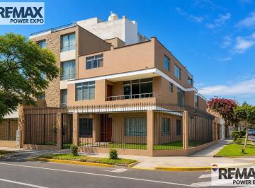 Venta, Oportunidad, de Casa en Esquina, Centro Comercial Monterrico, Santiago de Surco