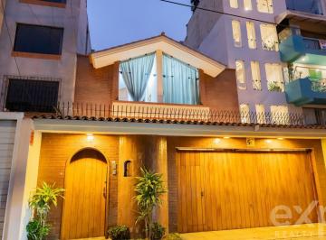 Casa Lista Para Mudarse en Velasco Astete Surco