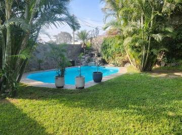 Venta de Casa en Los Álamos de Monterrico | At: 396 m² | Sótano + 2 Pisos